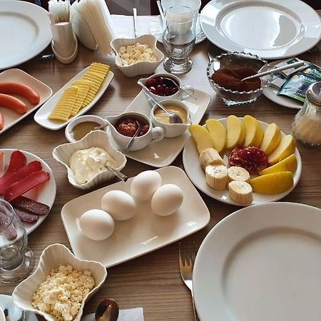 Hero Hostel Ереван Экстерьер фото