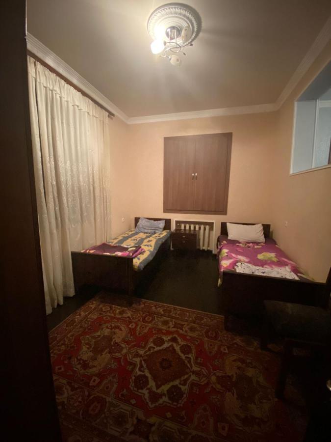 Hero Hostel Ереван Экстерьер фото